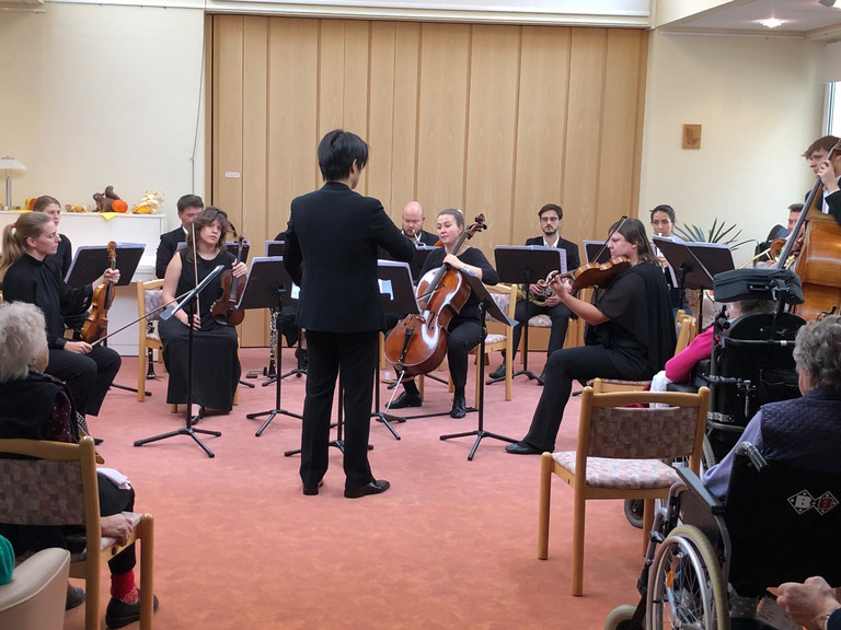 Neue Philharmoniker aus Berlin zu Gast im Immanuel Haus Ecktannen Neue Philharmoniker aus Berlin zu Gast im Immanuel Haus Ecktannen